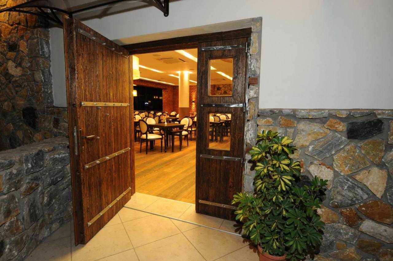 Philippeio Hotel Krinídhes Екстериор снимка